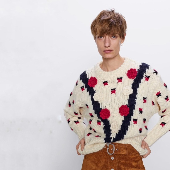 Zara Floral Crotchet Sweater - Picture 4 of 10